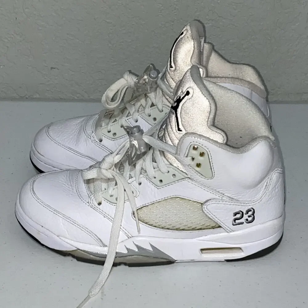 Nike Air Jordan Retro 5 V‎ Metallic White 136027-130 Mens Size 7 Womens 8.5 2015